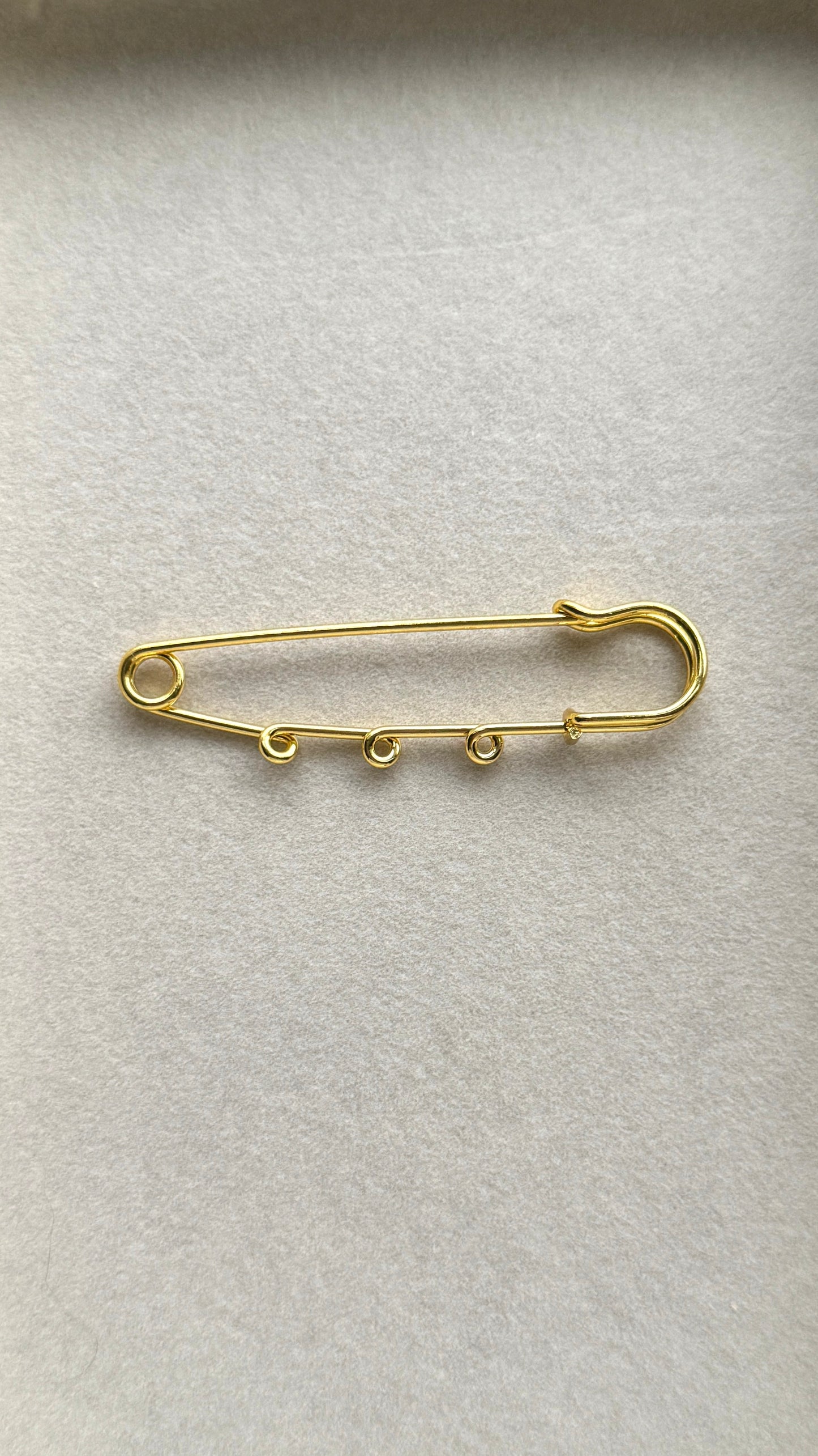 3 Charms Pin-Gold